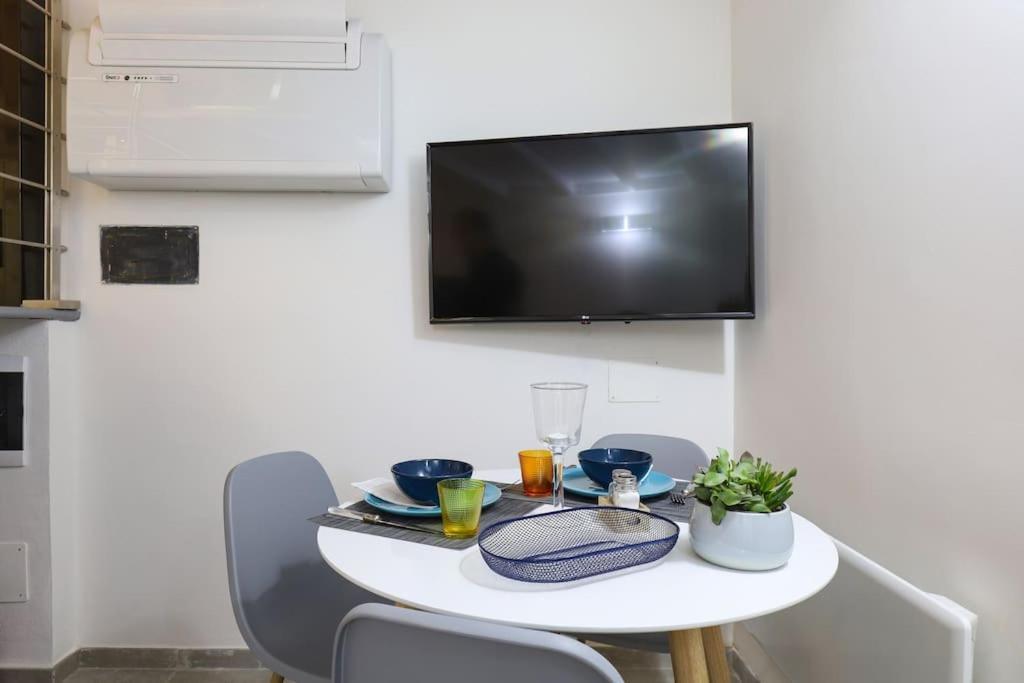 Cozy Loft Navigli, Close To Duomo And Bocconi - Italy Flat Vacation Milano Eksteriør bilde